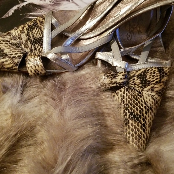 Shoes - Picture 3 of 7